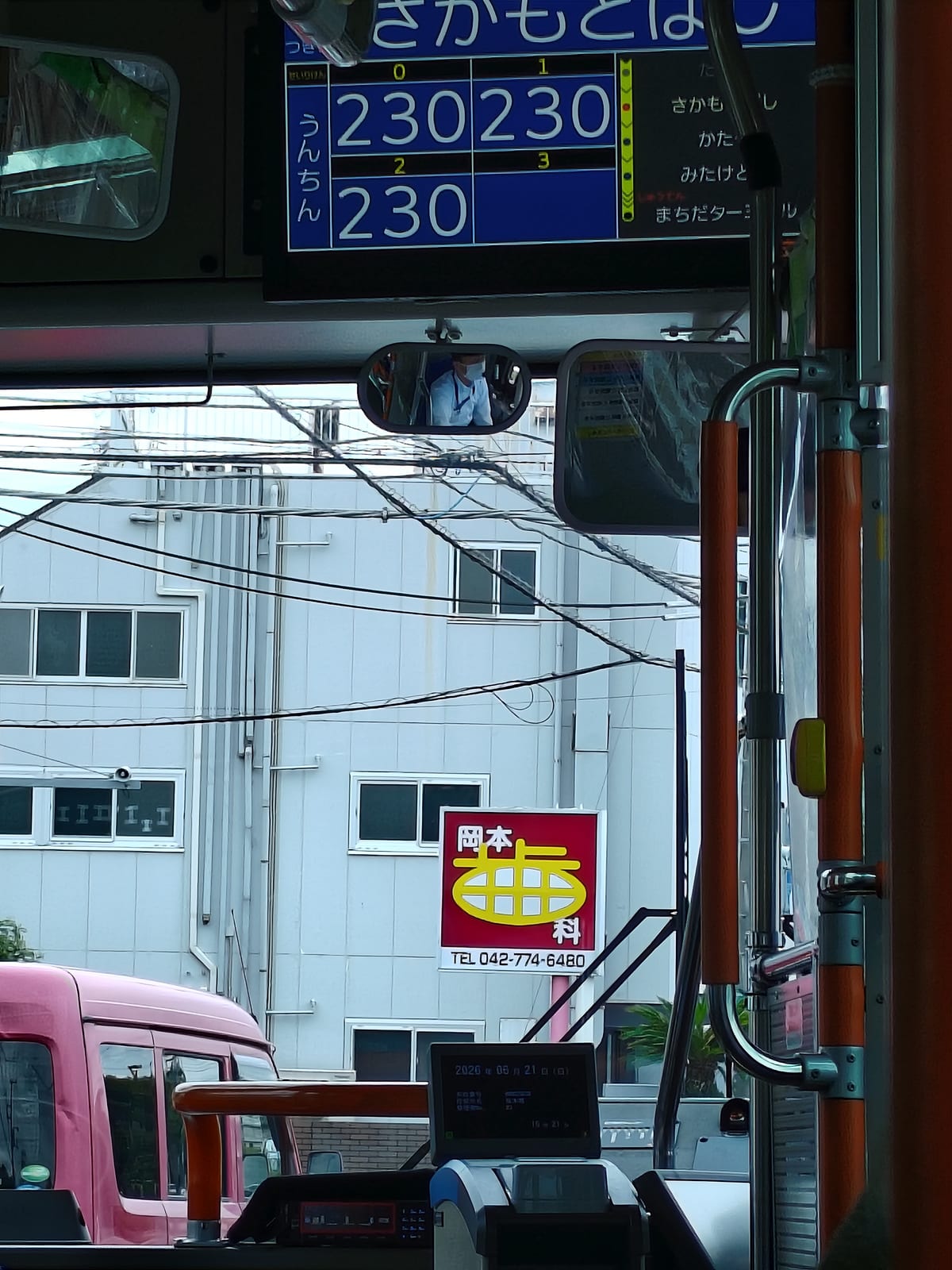 歯で歯単体ではなく、歯で歯列を表現している 意欲作だ